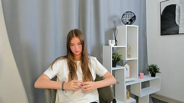 DarcieTegenkamp online show from August 1, 2026, 12:03 pm