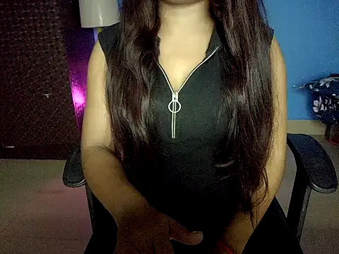 Snapshot of yours_ishu chatting on August 3, 2026, 1:36 am yours ishu online show from August 3, 2026, 1:36 am