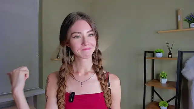 Cutie Putie online show from July 29, 2026, 11:09 am