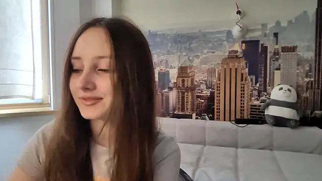 EvaSoShy online show from August 3, 2026, 8:00 am