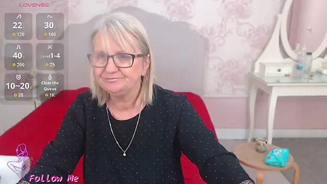 LadyAlana online show from April 18, 2026, 8:20 pm