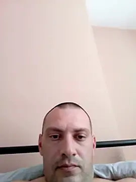Snapshot of klanvezer chatting on August 2, 2026, 3:42 pm klanvezer online show from August 2, 2026, 3:42 pm
