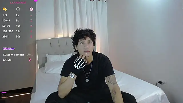 LeoDans  online show from August 5, 2026, 12:21 pm