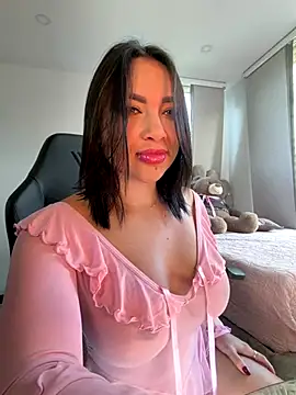 HannaBeckett online show from November 19, 2025, 12:05 pm