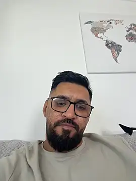 flupu1 online show from August 3, 2026, 12:11 pm