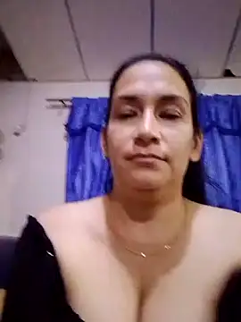 Snapshot of HanaLS2026 chatting on August 5, 2026, 3:22 am HanaLS2026 online show from August 5, 2026, 3:22 am