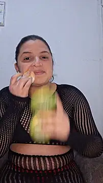 Snapshot of Valeri_Andrade chatting on August 10, 2026, 2:07 am Valeri Andrade online show from August 10, 2026, 2:07 am