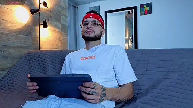 AngeloSaavage online show from August 6, 2026, 1:28 pm