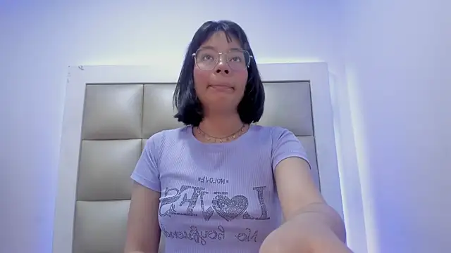 Vicky js online show from August 5, 2026, 8:14 pm