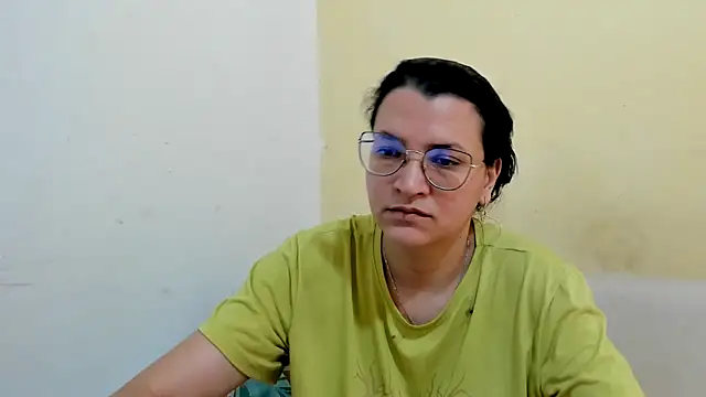 MARILYN GARCIA online show from February 11, 2026, 4:40 pm