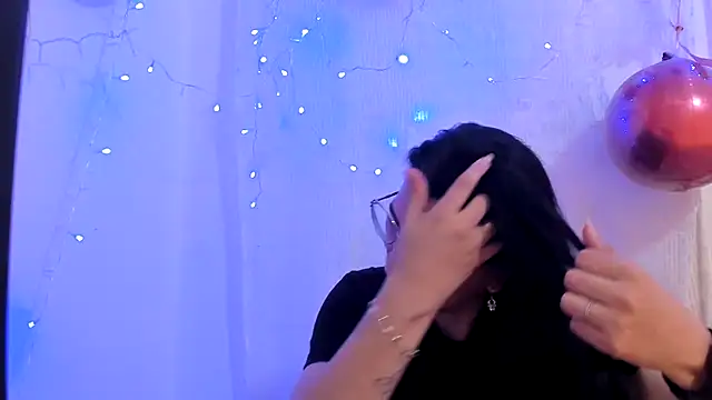 MARILYN GARCIA online show from February 15, 2026, 4:17 pm