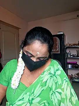 Snapshot of Lovely-Jeni chatting on August 5, 2026, 5:12 am Lovely-Jeni online show from August 5, 2026, 5:12 am