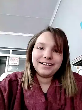 Snapshot of Tinybabeplays chatting on August 6, 2026, 2:01 pm Tinybabeplays online show from August 6, 2026, 2:01 pm