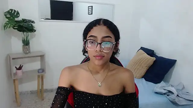 Snapshot of Megan_Fierce chatting on August 7, 2026, 4:24 pm Megan Fierce online show from August 7, 2026, 4:24 pm