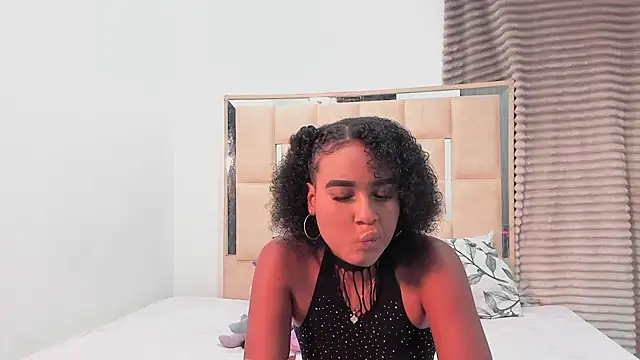 wenndywilliamss online show from August 6, 2026, 10:21 am