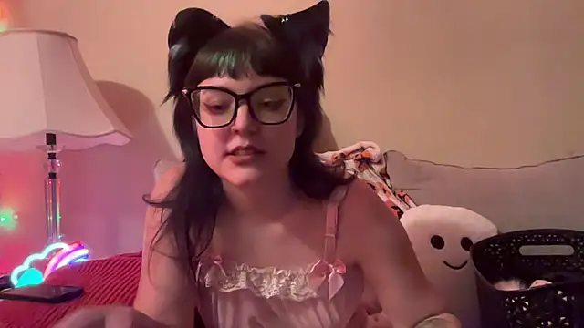 Snapshot of VexVValentine chatting on August 9, 2026, 3:23 am VexVValentine online show from August 9, 2026, 3:23 am