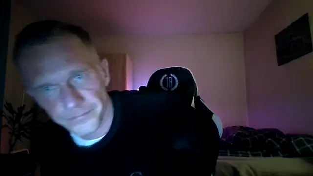 slaveboy2016xh online show from December 30, 2024, 9:29 pm