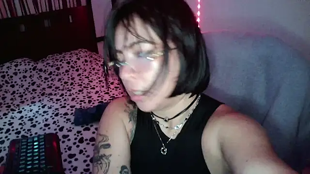 Snapshot of NoxxVelveth chatting on August 7, 2026, 5:19 pm NoxxVelveth online show from August 7, 2026, 5:19 pm