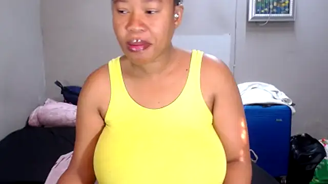 Snapshot of BigAreola26 chatting on February 26, 2026, 6:46 am BigAreola26 online show from February 26, 2026, 6:46 am