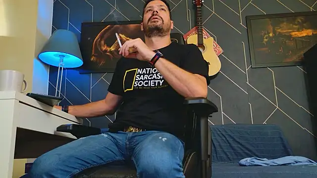 ChrisKox online show from October 18, 2025, 7:54 am