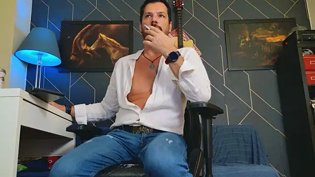 ChrisKox online show from October 9, 2025, 5:02 pm