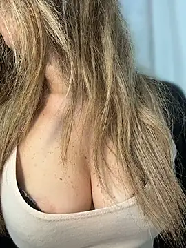 Snapshot of sexylenia chatting on April 30, 2026, 10:36 pm sexylenia online show from April 30, 2026, 10:36 pm