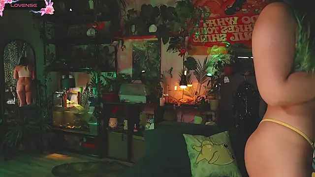 Dead Butterfly online show from November 8, 2025, 3:10 am