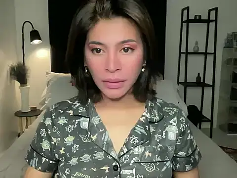 your bianca69 online show from February 17, 2025, 11:54 pm