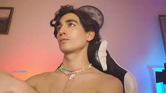 AlanDeNavarre online show from March 7, 2025, 1:20 am