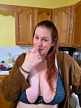 Snapshot of onlyhotbbw75 chatting on October 17, 2025, 3:03 pm onlyhotbbw75 online show from October 17, 2025, 3:03 pm