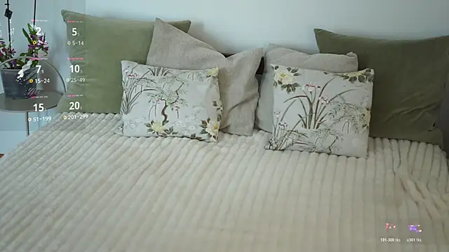 LitleSun online show from April 8, 2026, 10:28 am