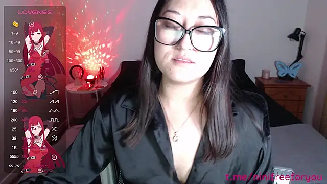 Ninimoon online show from September 11, 2025, 5:18 am
