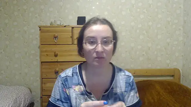 Smart Rose online show from March 9, 2025, 6:43 pm
