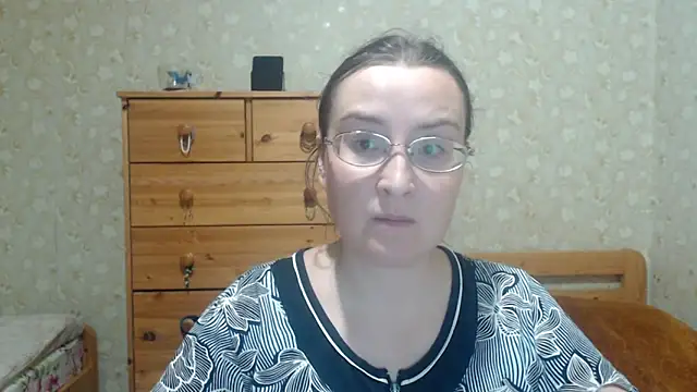 Smart Rose online show from December 18, 2025, 5:17 pm