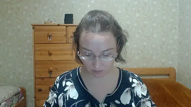 Smart Rose online show from October 7, 2025, 5:25 pm