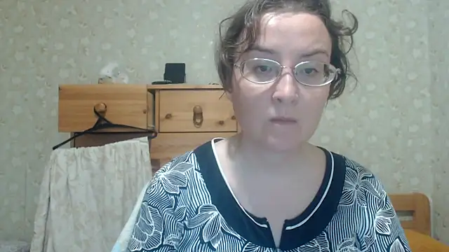 Snapshot of Smart_Rose chatting on May 22, 2026, 5:11 pm Smart Rose online show from May 22, 2026, 5:11 pm