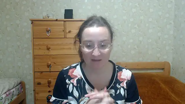 Smart Rose online show from November 6, 2025, 1:59 pm