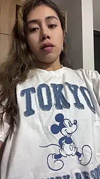 Snapshot of aimi_art1 chatting on May 30, 2026, 1:23 am aimi art1 online show from May 30, 2026, 1:23 am