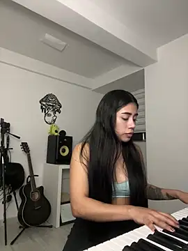 aimi art1 online show from September 12, 2025, 1:28 am