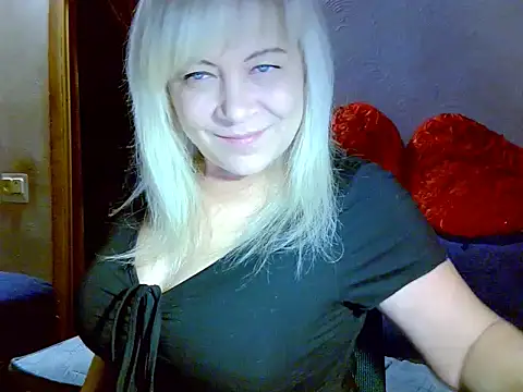 Snapshot of AgoniA7 chatting on October 26, 2025, 1:28 am AgoniA7 online show from October 26, 2025, 1:28 am