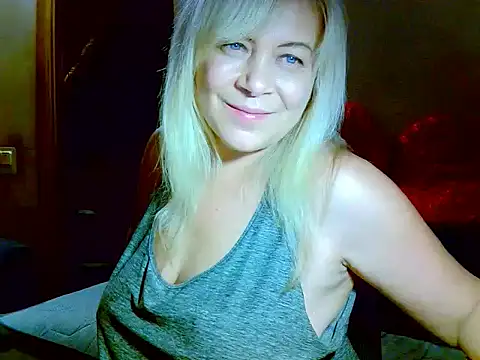 AgoniA7 online show from December 13, 2025, 8:15 pm