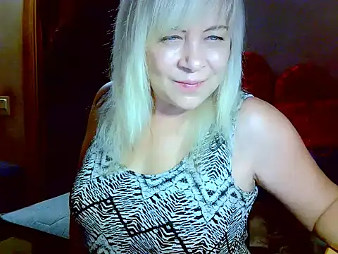 Snapshot of AgoniA7 chatting on November 15, 2025, 12:14 am AgoniA7 online show from November 15, 2025, 12:14 am