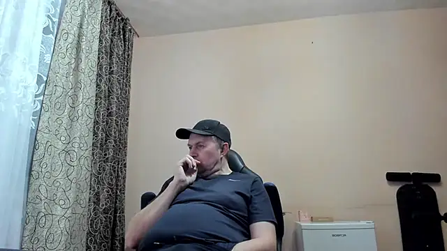 Snapshot of SanFrantsisko chatting on May 9, 2026, 6:44 pm SanFrantsisko online show from May 9, 2026, 6:44 pm