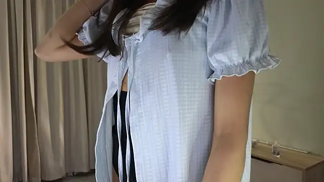 Snapshot of JuliaBeng chatting on March 7, 2025, 5:49 pm JuliaBeng online show from March 7, 2025, 5:49 pm
