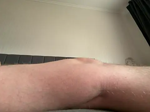 Blondeqlove online show from April 9, 2026, 11:38 am