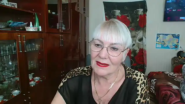 Snapshot of JenaCheim chatting on November 25, 2025, 6:58 am JenaCheim online show from November 25, 2025, 6:58 am