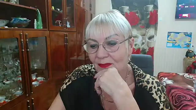 Snapshot of JenaCheim chatting on November 9, 2025, 6:50 am JenaCheim online show from November 9, 2025, 6:50 am