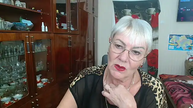 Snapshot of JenaCheim chatting on October 19, 2025, 5:54 am JenaCheim online show from October 19, 2025, 5:54 am