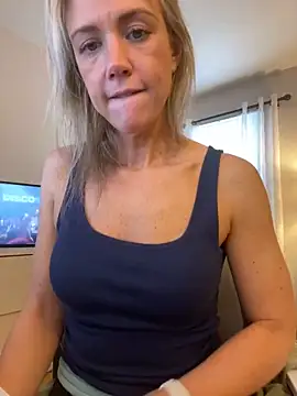 Kay Cakes online show from December 2, 2024, 8:06 pm