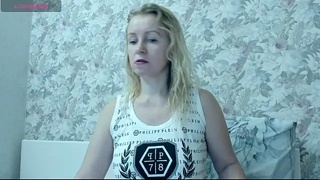 Snapshot of I_AM_MILF chatting on December 5, 2024, 5:55 pm I AM MILF online show from December 5, 2024, 5:55 pm